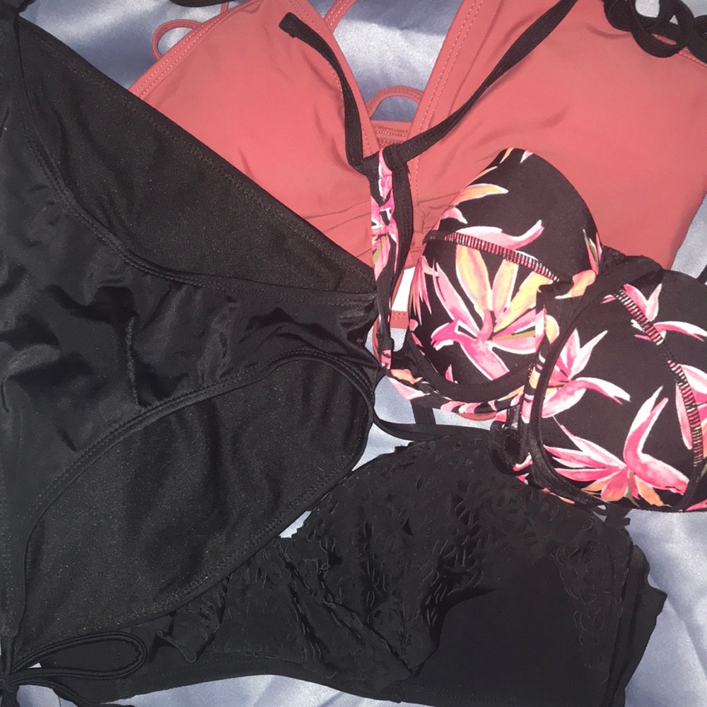 Bikini top bundle Med swimwear 8/10 34-36 c